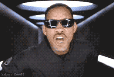 2014-11-27-MIBDance.gif
