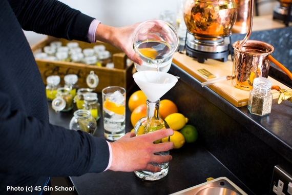 2014-12-02-Jamie_Baxter_Gin_School_Blending_Water_with_Distillate.jpg