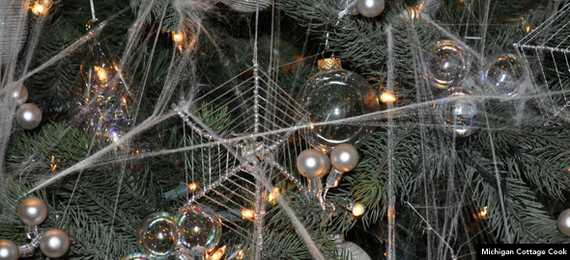 9 Totally Weird Holiday Traditions Around The World Huffpost Life