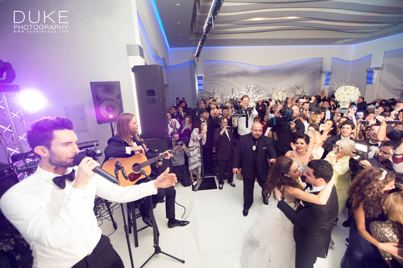 Maroon 5 Just May Be The Best Wedding Crashers Ever Huffpost Life