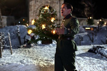 These 21 Christmas Trees Perfectly Match Your Favorite Holiday Movies