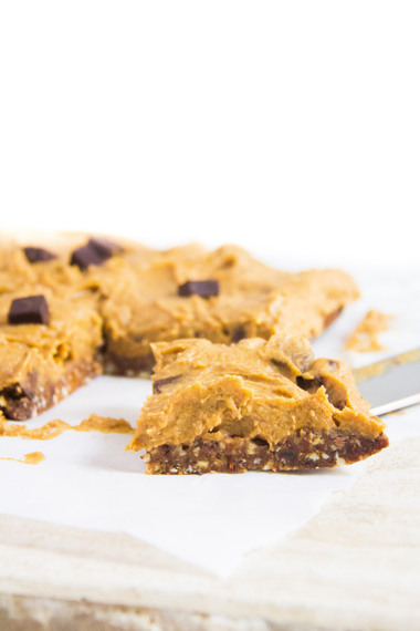 2015-01-01-NobakePumpkinCookieDoughBars12of15.jpg