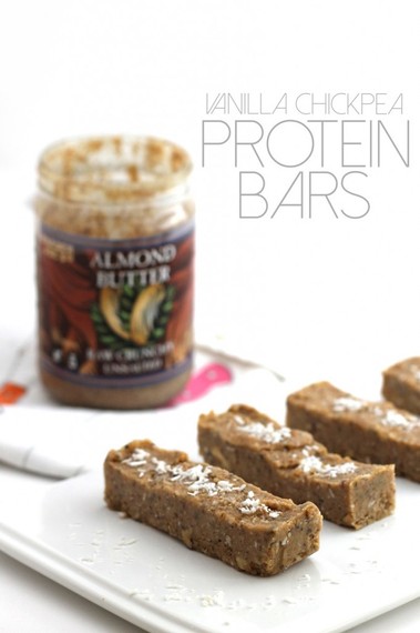 2015-01-01-vanillachickpeaproteinbar.jpg