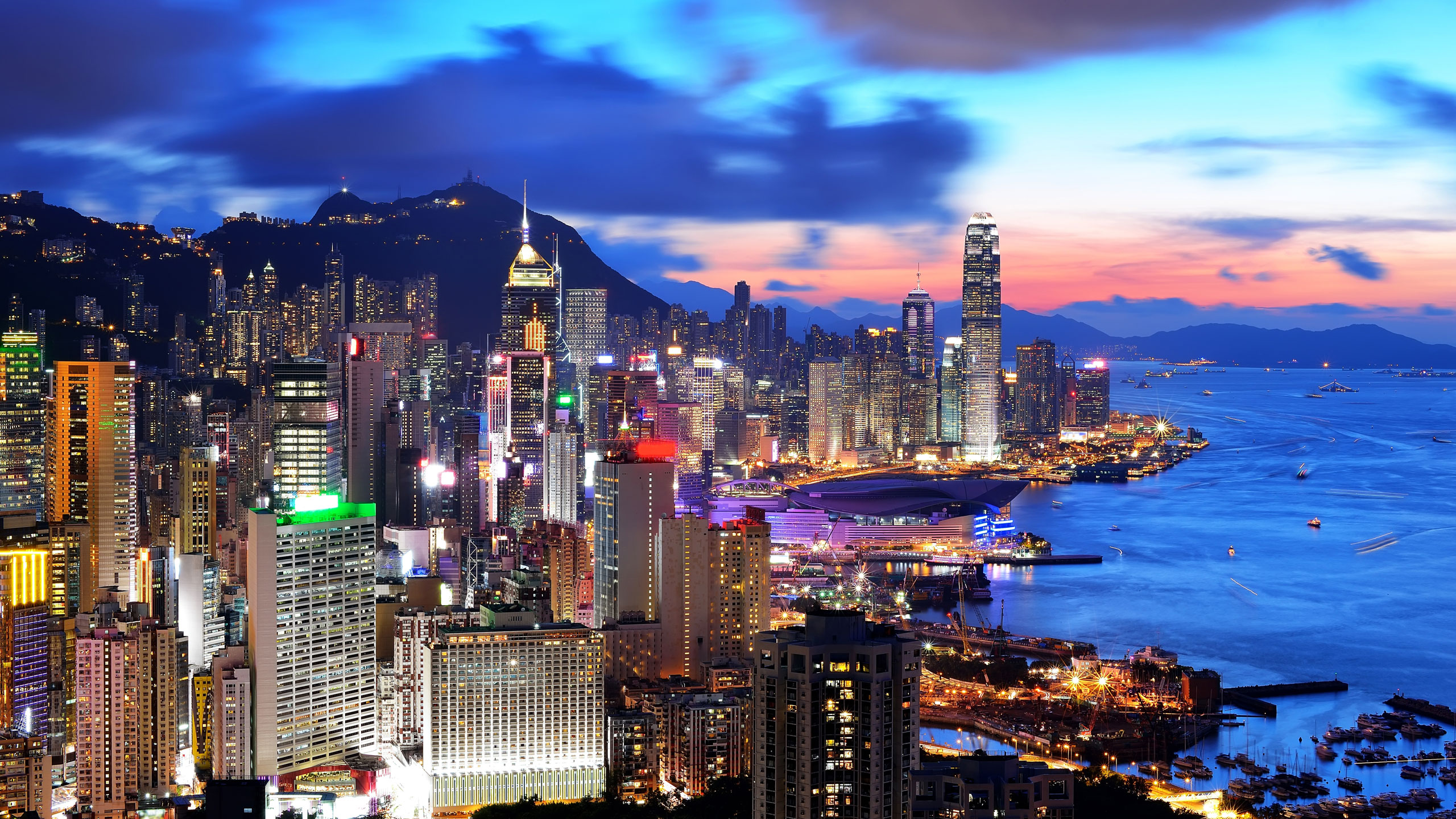 Hong Kong Travel Tips with Sir David Tang | HuffPost