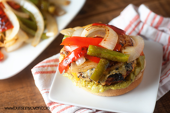 2015-01-19-chickenfajitaburger.jpg