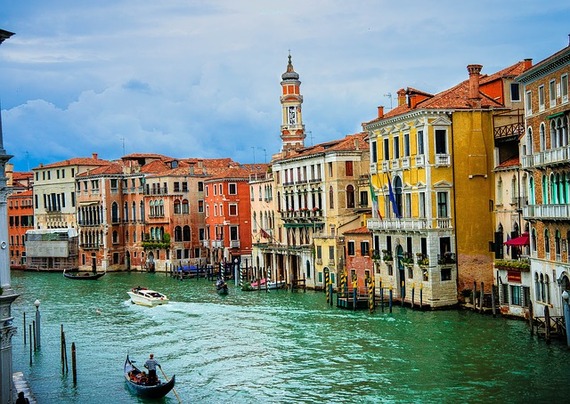 2015-02-04-VeniceGondolier.jpg