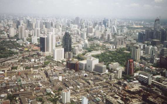 2015-02-10-BangkokSkyline.jpg