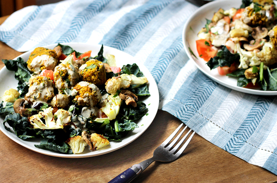 2015-02-13-falafel_salad_with_roasted_veggies1.JPG