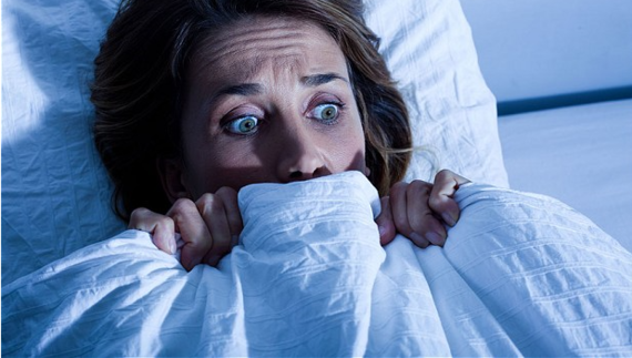 2015-02-19-Women_in_bed_fear.png