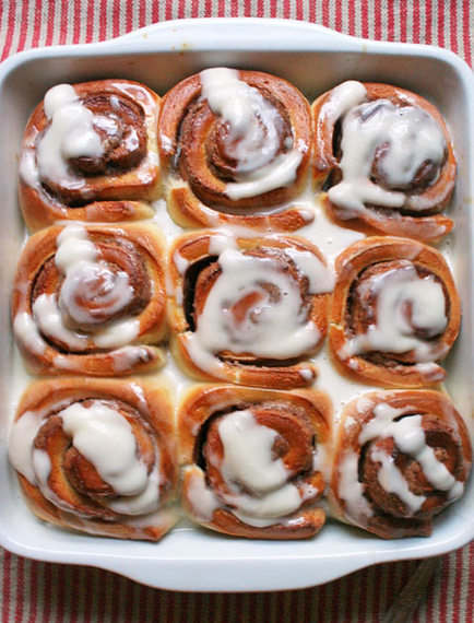 2015-02-23-purewow_cinnamon_rolls.jpg