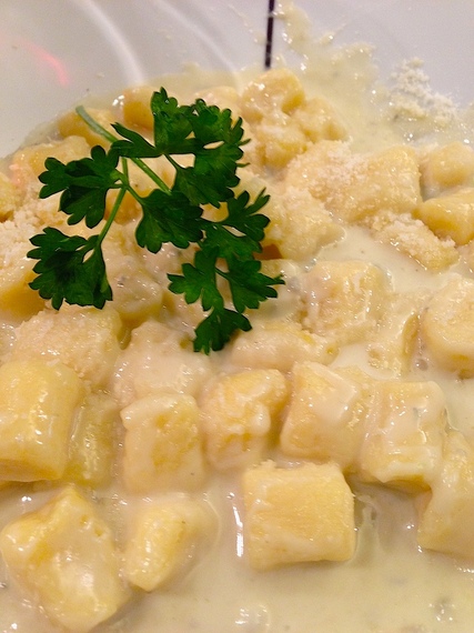 2015-02-27-MILANPAPERMOONGNOCCHIWIRTHGORGONZOLA.jpg