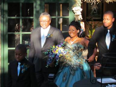 2015-03-06-1425614217-1178039-dadwalkingmedowntheaisle.jpg