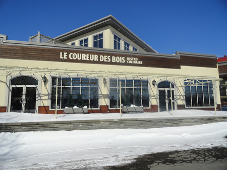 2015-03-14-1426366312-7671393-LeCoureurdesBoisFaade.jpg