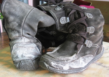 2015-03-17-1426596906-8300340-winterboots.jpg