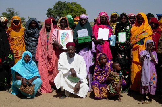 2015-03-17-1426617053-8559824-Central.Chad.BOFSI.AgWomen.WomenLiteracy.Africare.1_huffpost.jpg