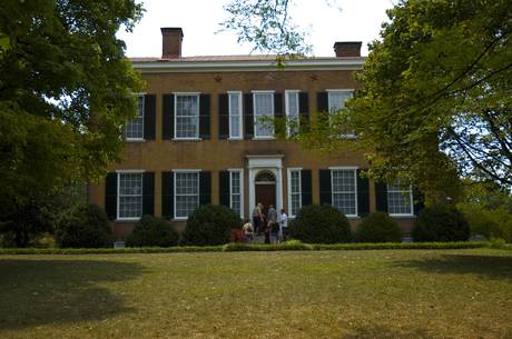2015-03-17-1426631022-3995383-My_Old_Kentucky_Home_Courtesy_Bardstown_CVB.jpg