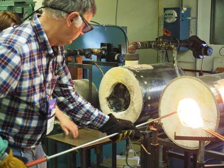 2015-03-18-1426695640-1861088-Mike_Gerrard_Glass_Making_In_Berea_Kentucky.jpg