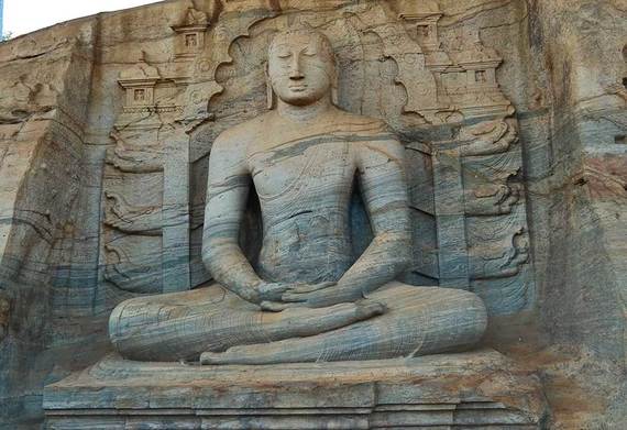 2015-03-19-1426787502-6630330-srilankatemplebuddha.jpg