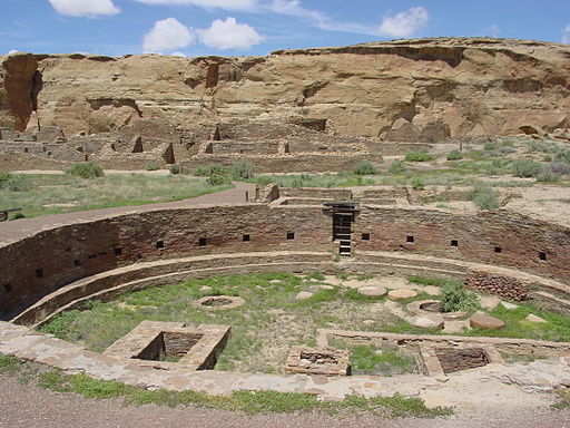 2015-03-25-1427285764-8697313-Chaco_Canyon_Chetro_Ketl_great_kiva_plaza_NPS1.jpg