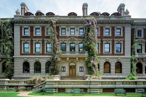 2015-04-01-1427923343-7064046-CooperHewittmuseummansionnyc.jpg