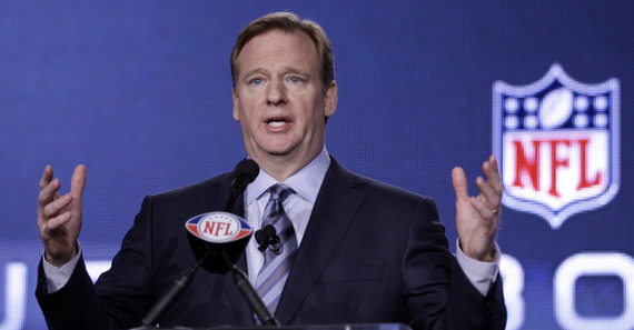 2015-04-02-1428016958-4429439-rogergoodell3.jpg