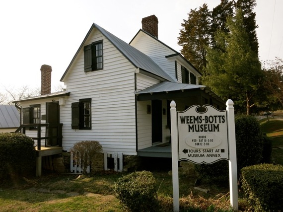 2015-04-06-1428351169-1748789-WeemBottsMuseumDumfriesVA.jpg