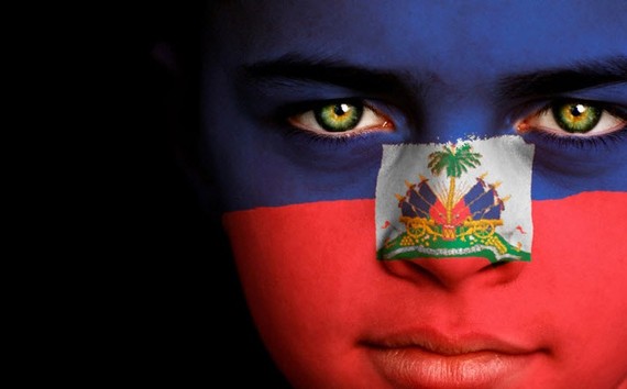 2015-04-07-1428421629-9306481-HaitiDrapeaufillette.jpg