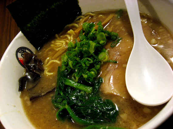 2015-04-09-1428597504-355015-Ramen_9.jpeg