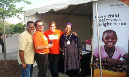 2015-04-13-1428940165-967158-Volunteerphoto3.jpg