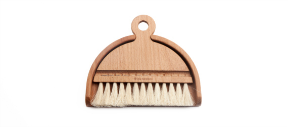 2015-04-17-1429246083-7672718-FINALBeechwoodHorsehairTableBrushSet.jpg