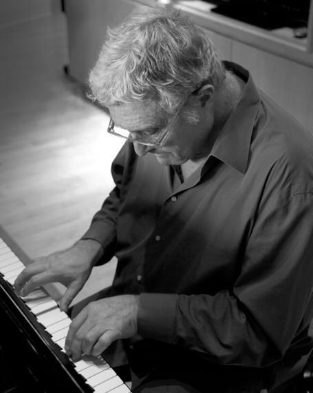 2015-04-21-1429578163-9041322-RandyNewman.jpg