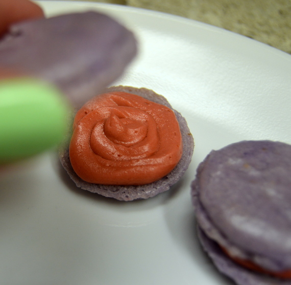 2015-04-23-1429755606-5912040-Macaronmaking.jpg