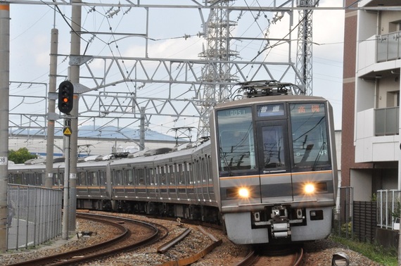 2015-04-27-1430174026-7104022-20150427_Kishida_1.jpg