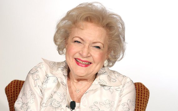 2015-04-28-1430228926-2421958-bettywhiteportraitftr.jpg