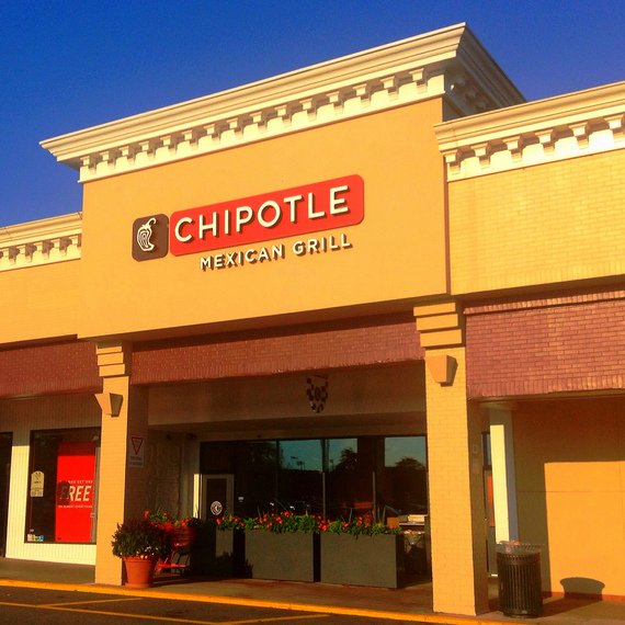 2015-05-04-1430782511-7220903-ChipotleFacade.jpg