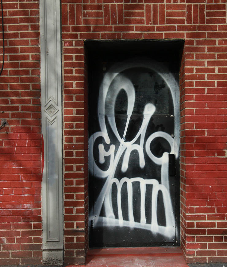 2015-05-19-1432064627-9385378-brooklynstreetartkatsujaimerojo0515web.jpg