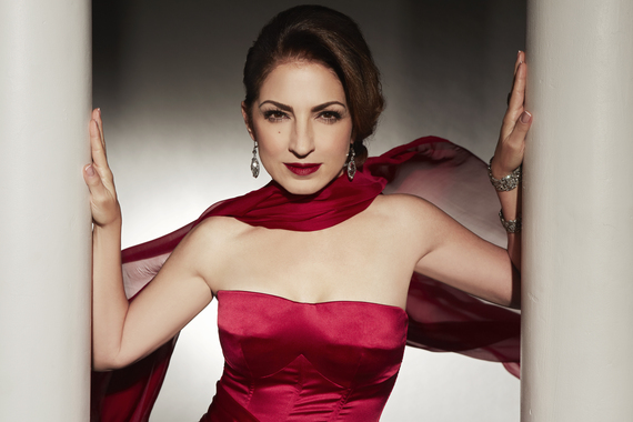 2015-05-21-1432186537-2941148-20121213_Gloria_Estefan_451.jpg