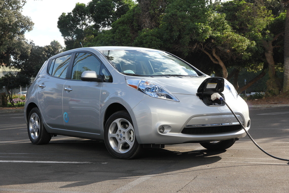 2015-05-21-1432230452-204130-Nissan_Leaf_Darrell_photo.jpg