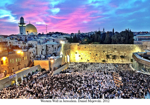 2015-05-27-1432685026-3544586-HP_1_Western_Wall_Jerusalem_Shavuot1.jpg