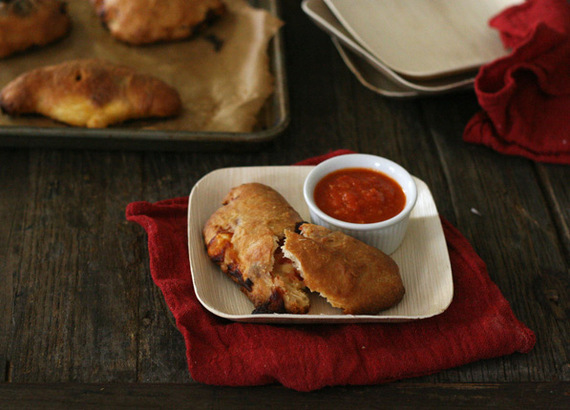 2015-05-28-1432830652-7702963-pizza_dough_mini_calzones.jpg