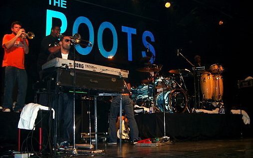 2015-05-29-1432940451-4430400-TheRoots.jpg