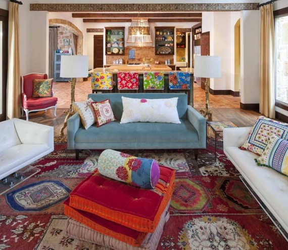 2015-06-02-1433219686-3676049-Custombolsterpillowinsofasbaratosequippedbyecofriendlywoodflooring915x793.jpg