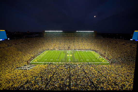 2015-06-07-1433716549-9760115-Michiganstadiumnightgame52.jpg