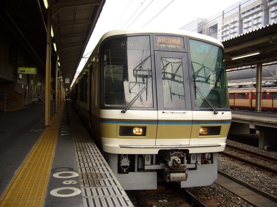 2015-06-12-1434117702-2660514-20150612_kishida_11.jpg