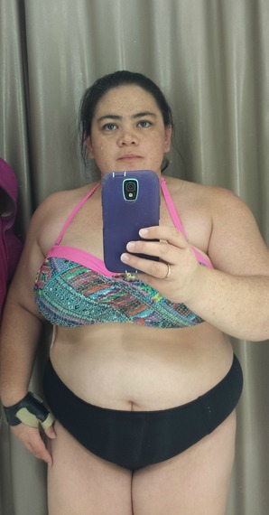 2015-06-16-1434479045-4195026-bikinipic.jpg