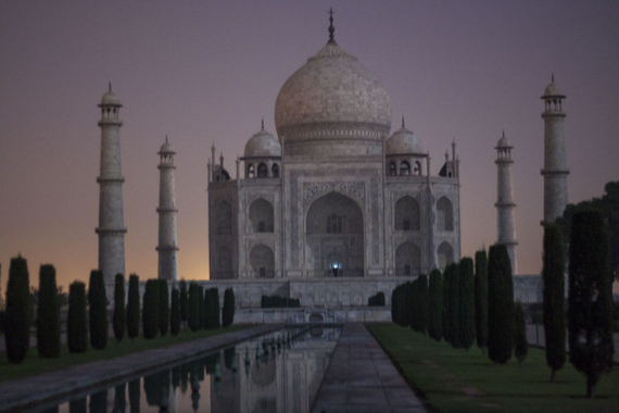 2015-06-17-1434552783-8908393-NightTajMahal21024x683.jpg