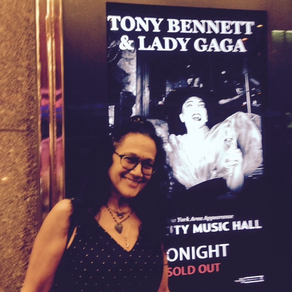 2015-06-21-1434915787-3347376-Photo.RadioCity1Poster.BennettGaga.6.19.15.IMG_6754.jpg