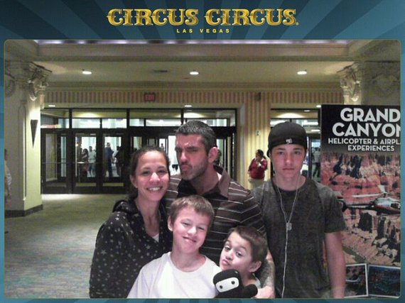 2015-06-29-1435612340-9415039-wed_vegas_all_circus.jpg