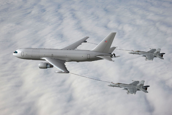 2015-07-05-1436102600-4982274-hornet_refuel.jpg