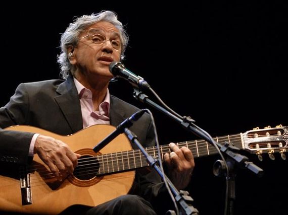 2015-07-14-1436904206-6421503-CaetanoVeloso.jpg